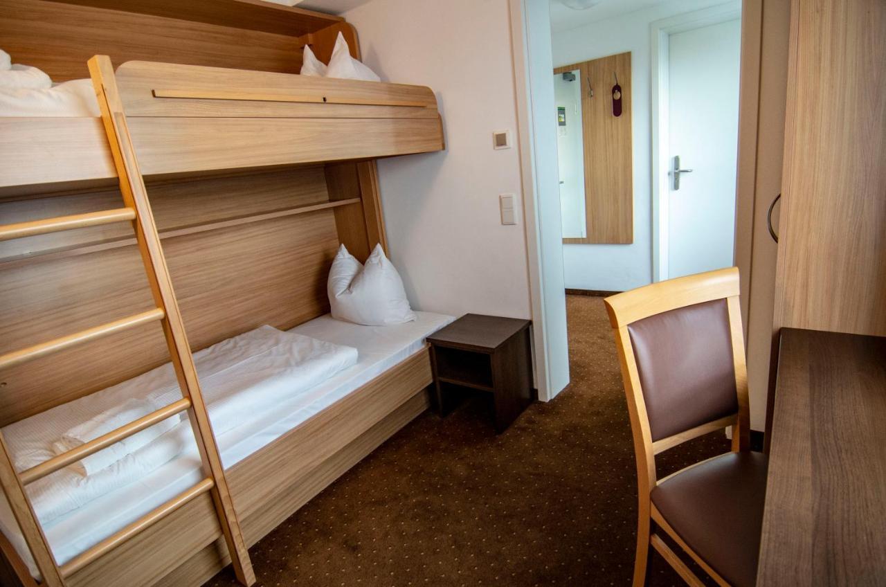 Hotel Ausbildungshotel St. Theresia Munich